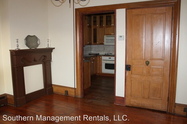 Building Photo - 2 br, 2 bath House - 127 Main Street