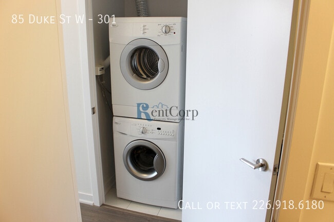 Building Photo - 85 Duke St W