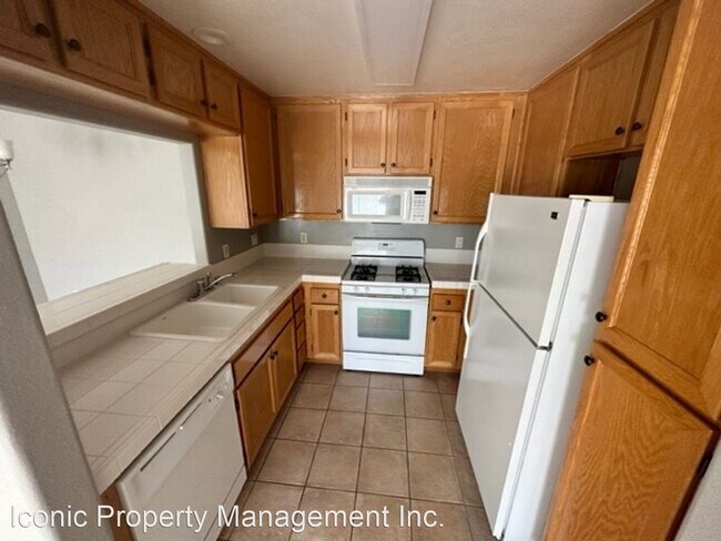 Building Photo - 3 br, 2 bath House - 545 Lands End Way 203