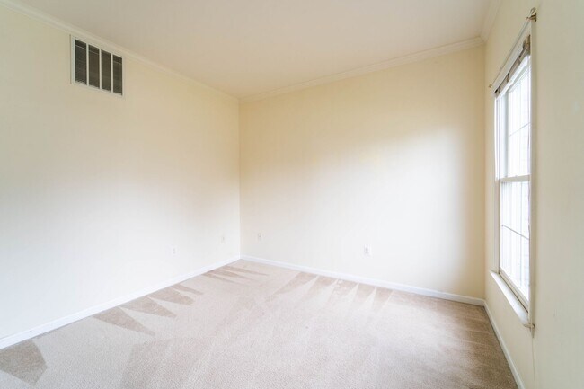 Foto del edificio - 4 BD 3/5 Ba home in Hampton Oaks, Stafford