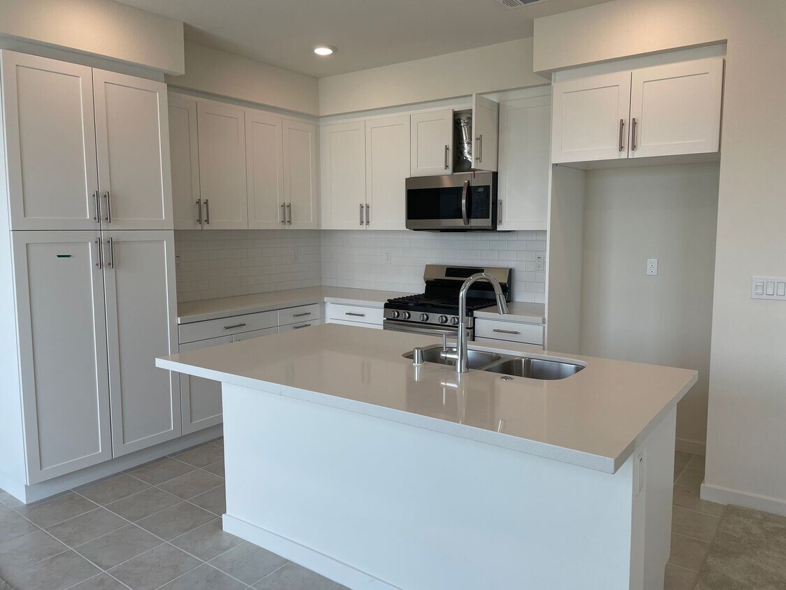 Building Photo - 3620 S Allston Paseo