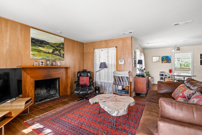Foto del edificio - Gorgeous Tarrytown Home for Rent
