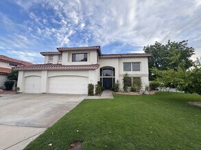Building Photo - 5633 W Bloomfield Rd