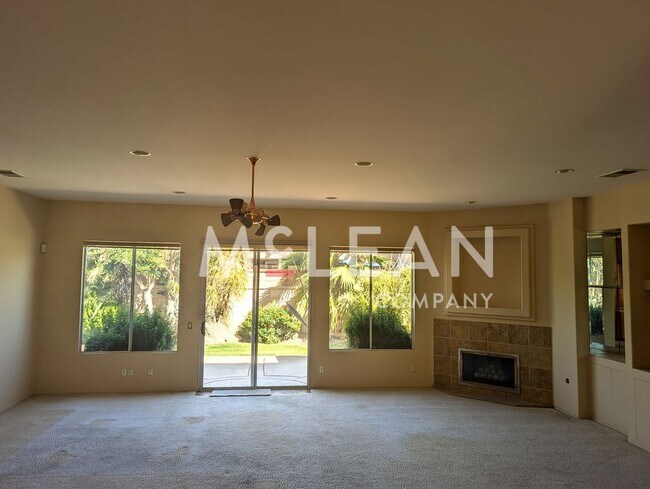Foto del edificio - Indian Wells Home With Solar Included