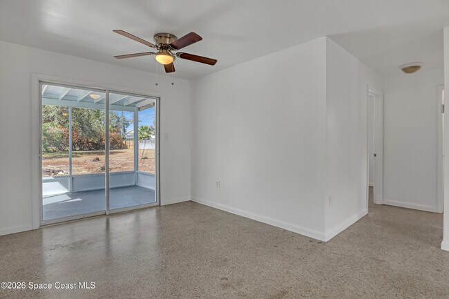 Foto del edificio - 4430 Barnsdale Dr