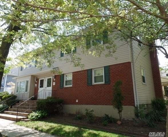 Primary Photo - 58 W Mineola Ave