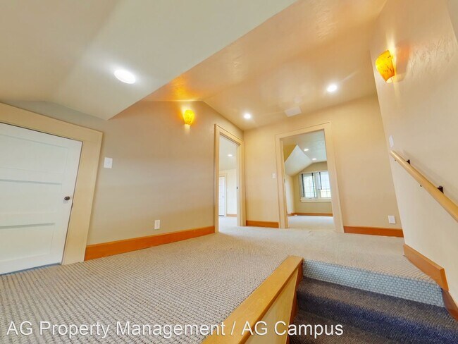 Building Photo - 1 br, 1 bath House - 110 East 14th Ave