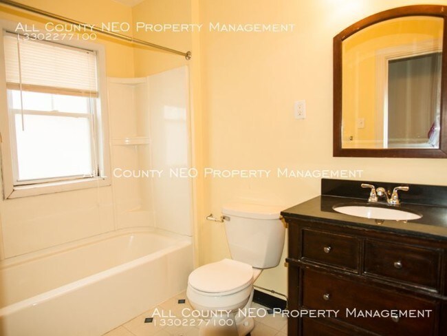 Foto del edificio - Large 4 Bdrm near Cedar - South Taylor