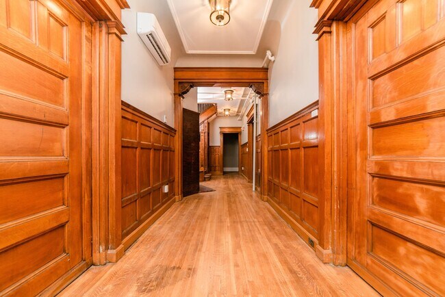 Building Photo - The Hamilton