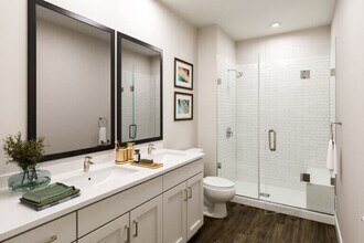 The Retreat at Carteret Place photo'