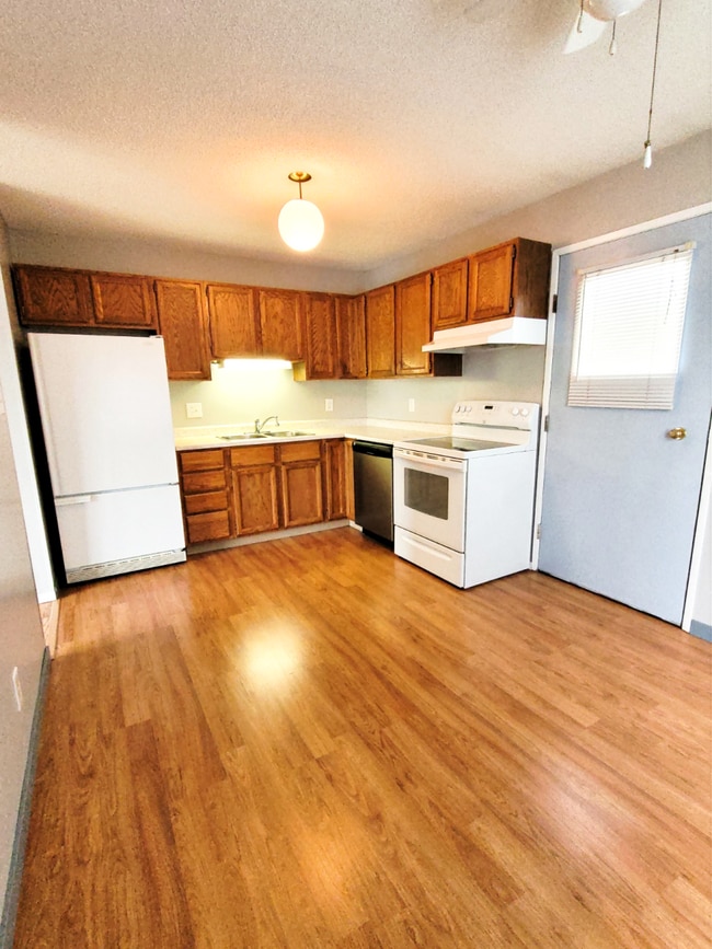 Photo du bâtiment - 4 bedroom in Kitimat BC V8C 2R1