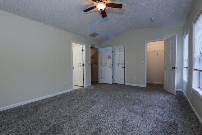 Foto del edificio - Move in before November 30th and get $100 ...