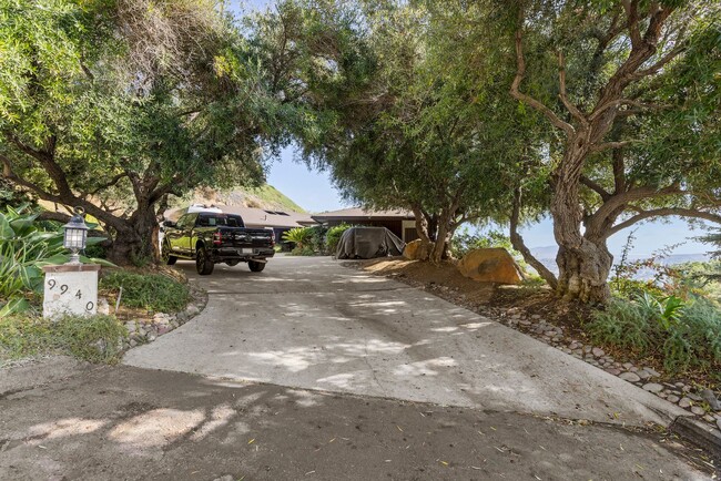 Building Photo - Ranch Style View Home on Mount Helix w/ Pool