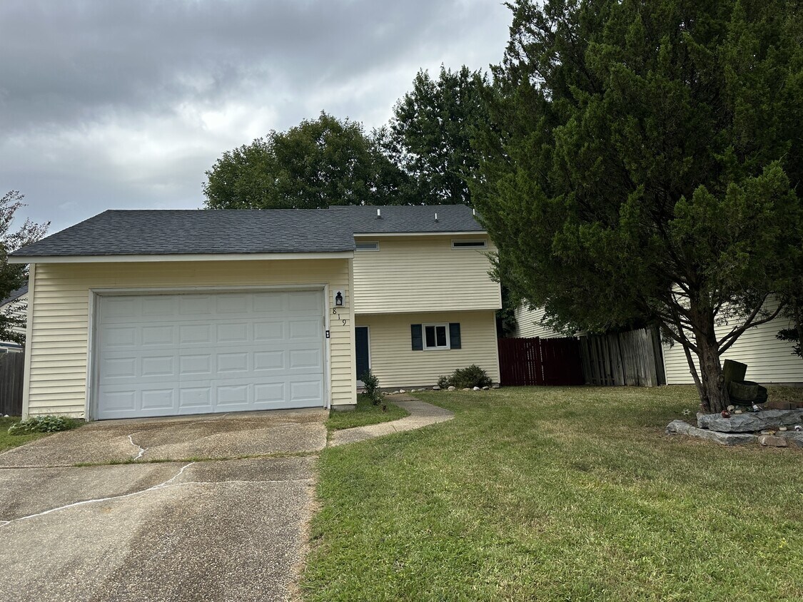 Photo - 819 Dryden St (Virginia Beach, VA)