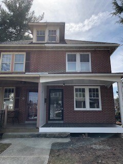 Foto principal - Semi-Detached Home In Marietta Borough!