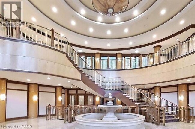 Photo du bâtiment - 78 Harrison Garden Blvd