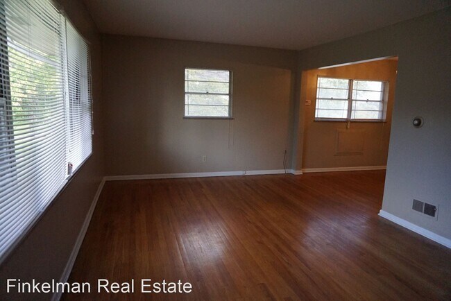 Foto del edificio - 3106 Grand Ave