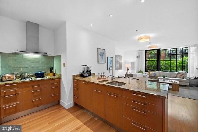 Foto del edificio - 3303 Water St NW