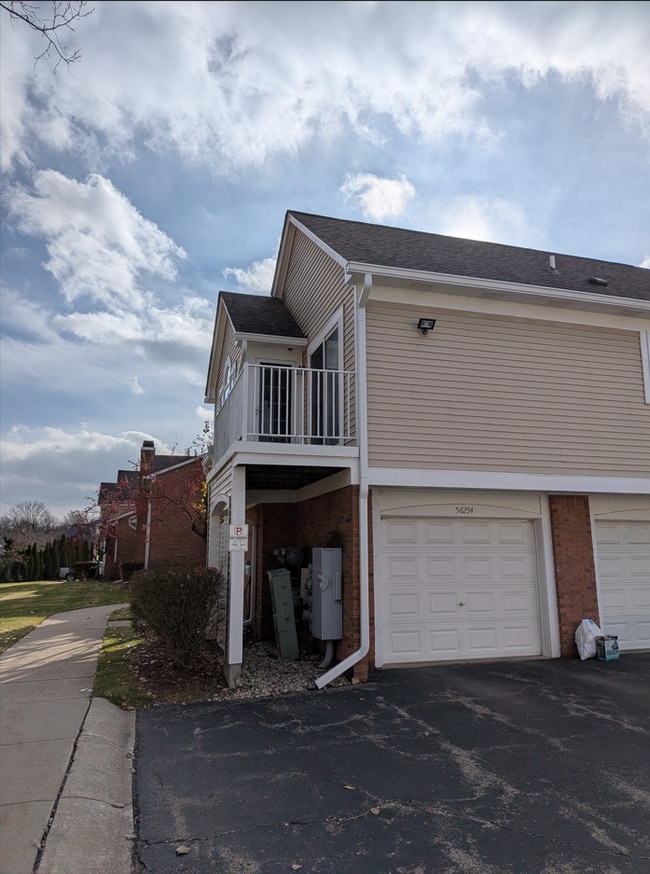 Building Photo - 56254 Troon N