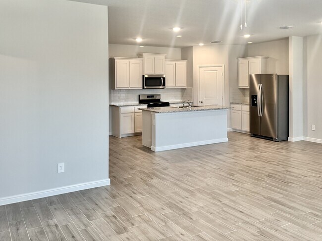 Foto del edificio - 198 Bay Mdws Ln