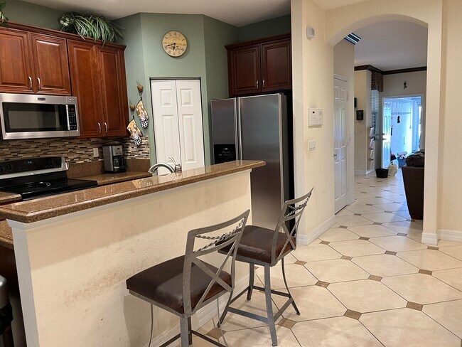 Building Photo - 4991  Bonsai Circle 111 Palm Beach Gardens...