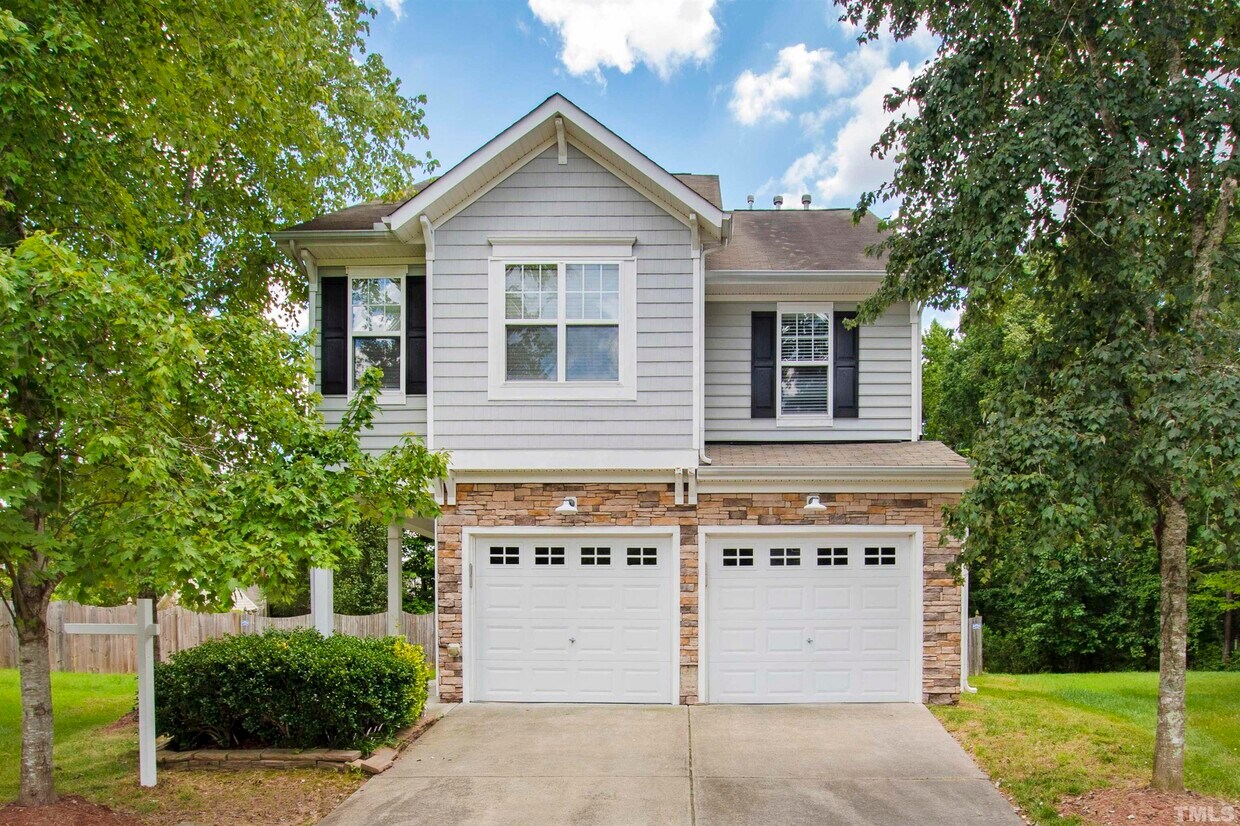 Primary Photo - 3 Lakemist Cir