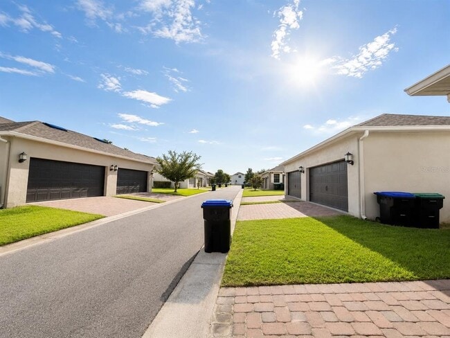 Building Photo - 12820 Strode Ln