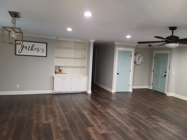 Open Kitchen Living Area - 2 Walnut Dr
