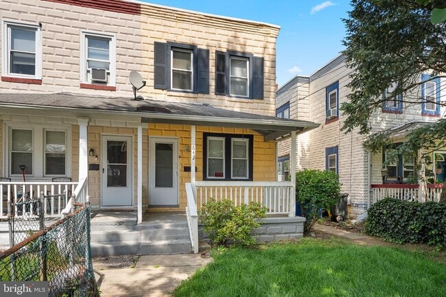 Building Photo - 642 Manor Rd