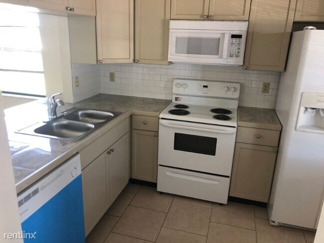 Foto del edificio - 2 br, 1 bath Apartment - 7800 Belcher Road