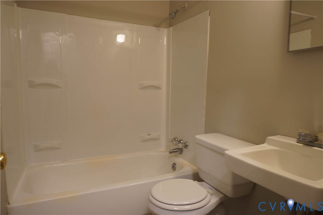 Building Photo - 214 Randolph St