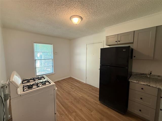 Foto del edificio - 4914 Donnelly Ave