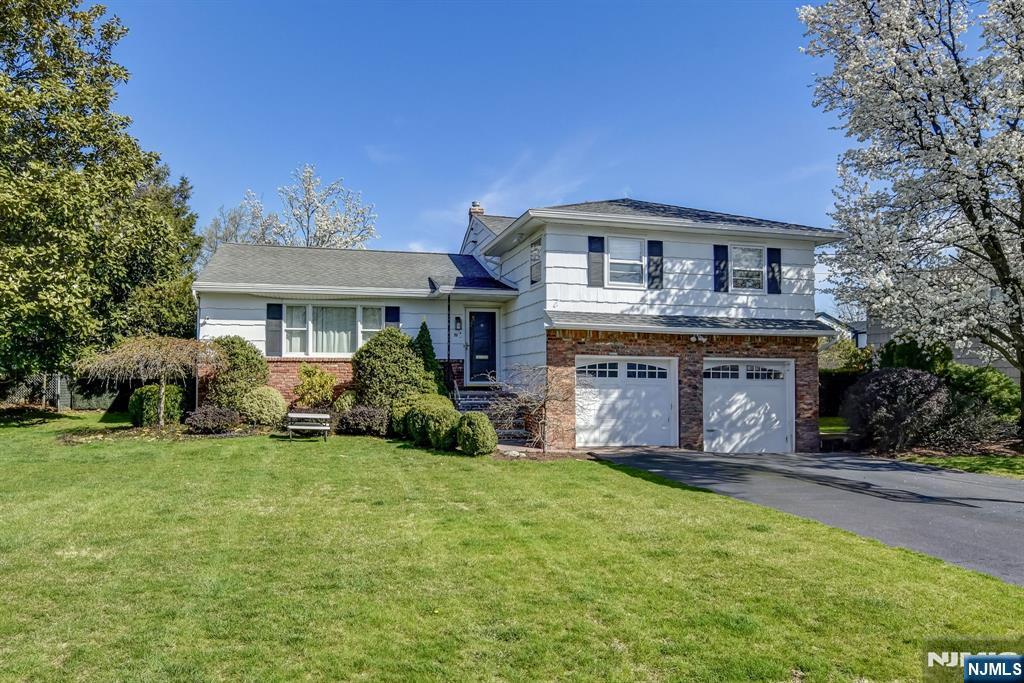 Primary Photo - 29 Herold Dr