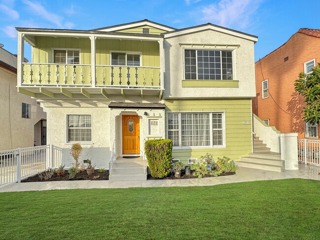 Building Photo - 4523 Saturn St