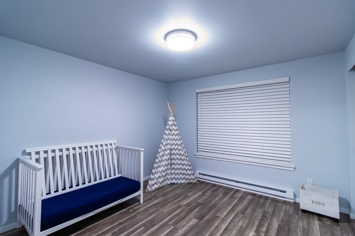 Foto principal - 633 17th St SE