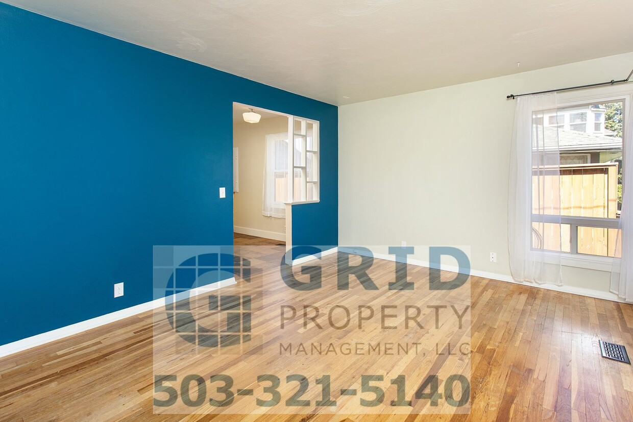 Foto principal - Charming 3 Bedroom North Portland Home Ava...