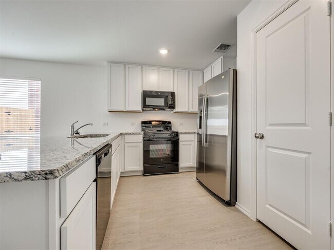 Building Photo - 2012 Wolford Wy