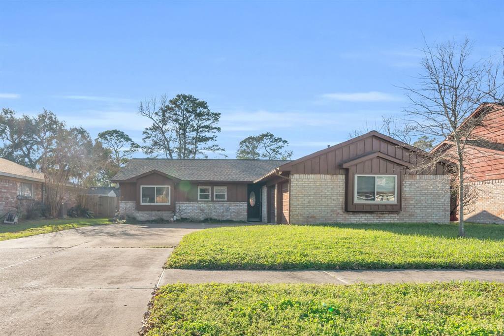 Primary Photo - 22315 Walnut Valley Dr
