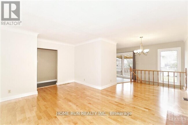 Building Photo - 39 Epworth Ave