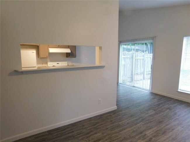 Building Photo - 1002 Fieldwood Dr
