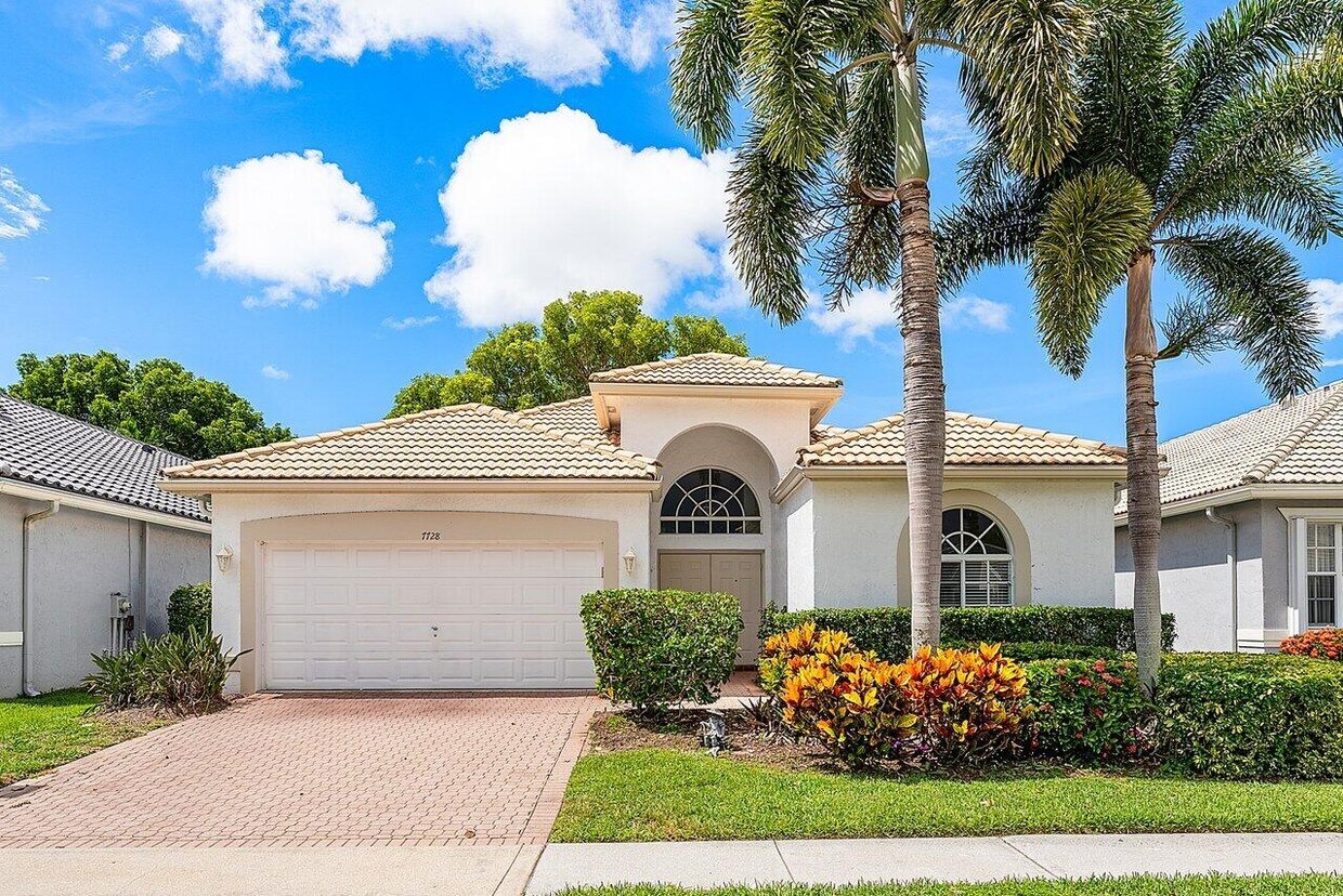 Foto principal - 7728 Edinburough Ln