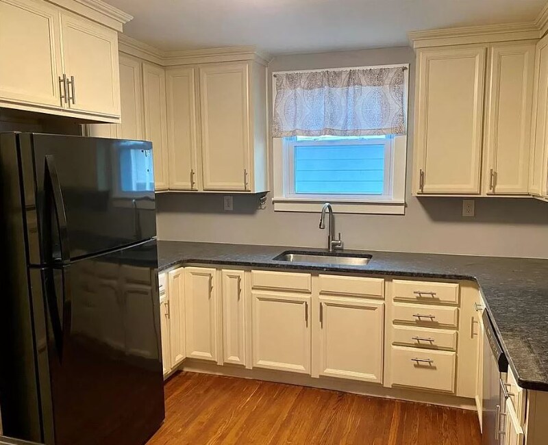 Foto principal - 436 Linden Ave