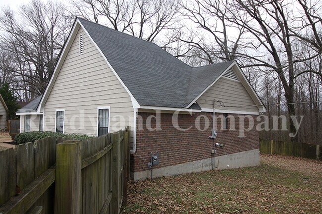 Building Photo - 4877 Huntridge Cove