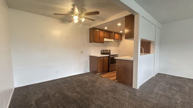 Foto del edificio - Cozy 1 Bedroom, 1 Bathroom Condo in Colton!!