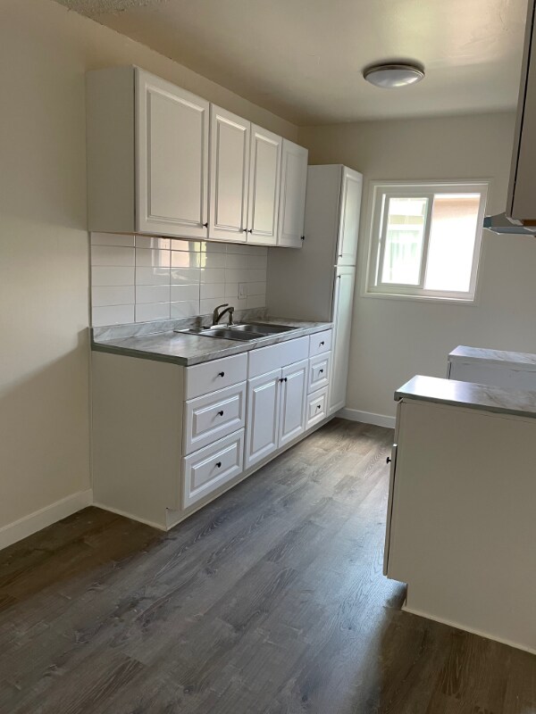 Building Photo - 16051 Cantlay St