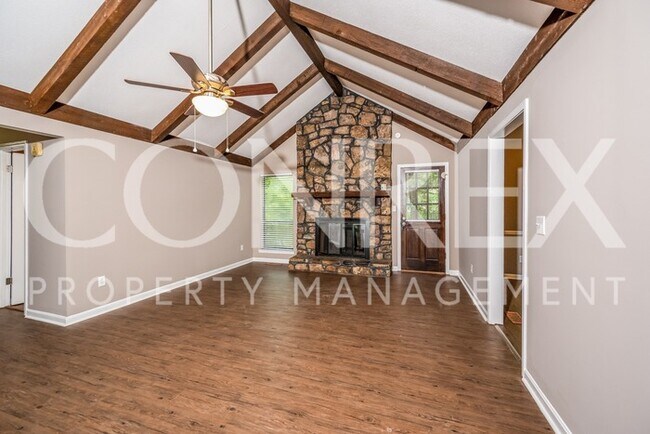 Building Photo - The Perfect Home -- One Month of Free Rent!