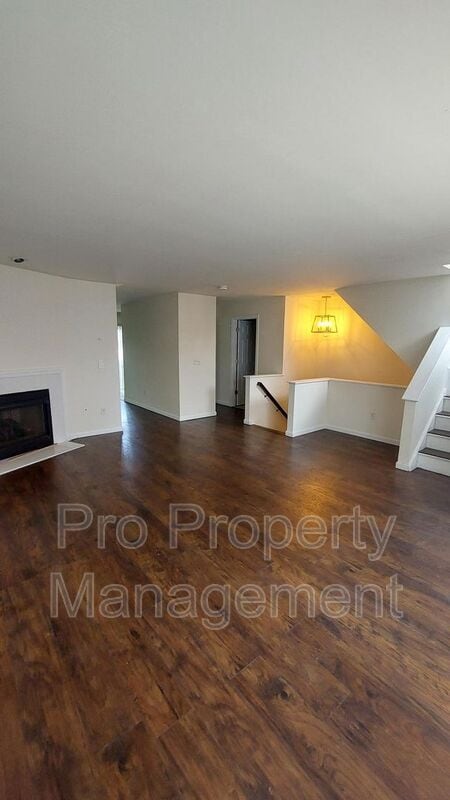 Building Photo - 11 Mannions Ln