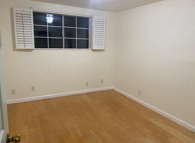 Building Photo - 15040 Los Gatos Blvd