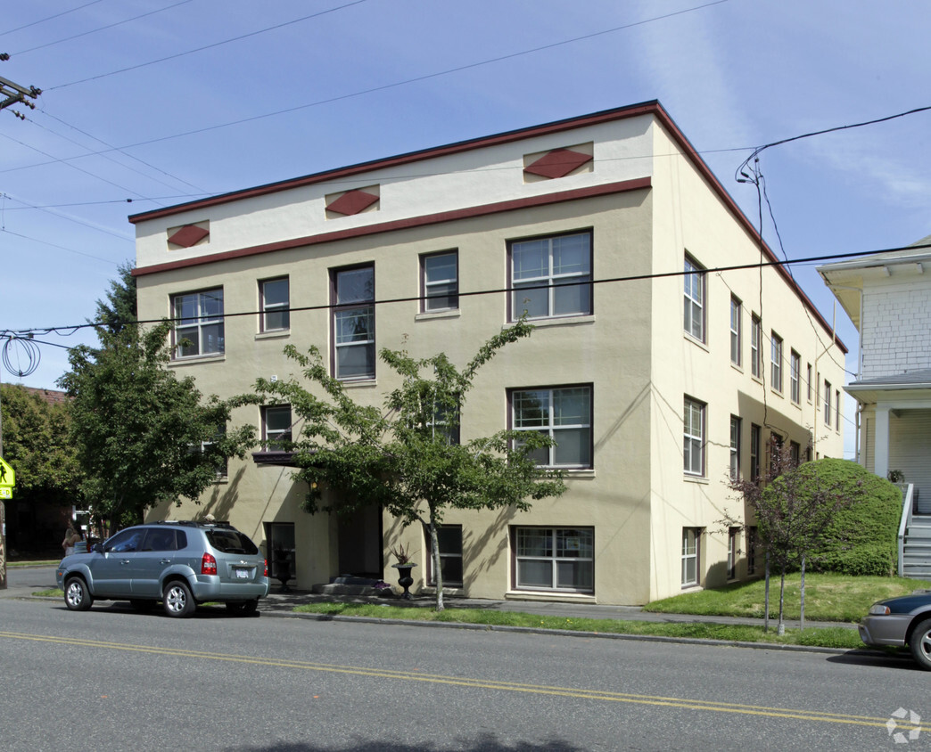 Primary Photo - 4305 SE Belmont St