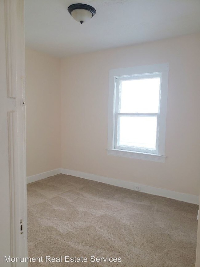 Building Photo - 11702 Honeydale Ave